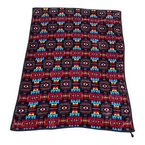 Southwest Tuscan Style Reversible Fleece Blanket 70X58 Tribal Pattern  Green Red